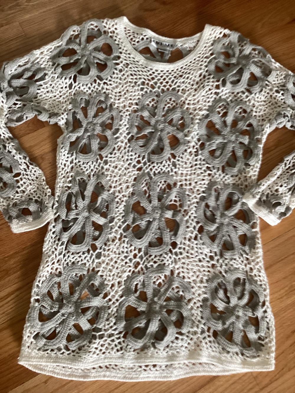 Richard and Company Versatile Cream/
Gray Crochet Top Dress Pullover Coverup M